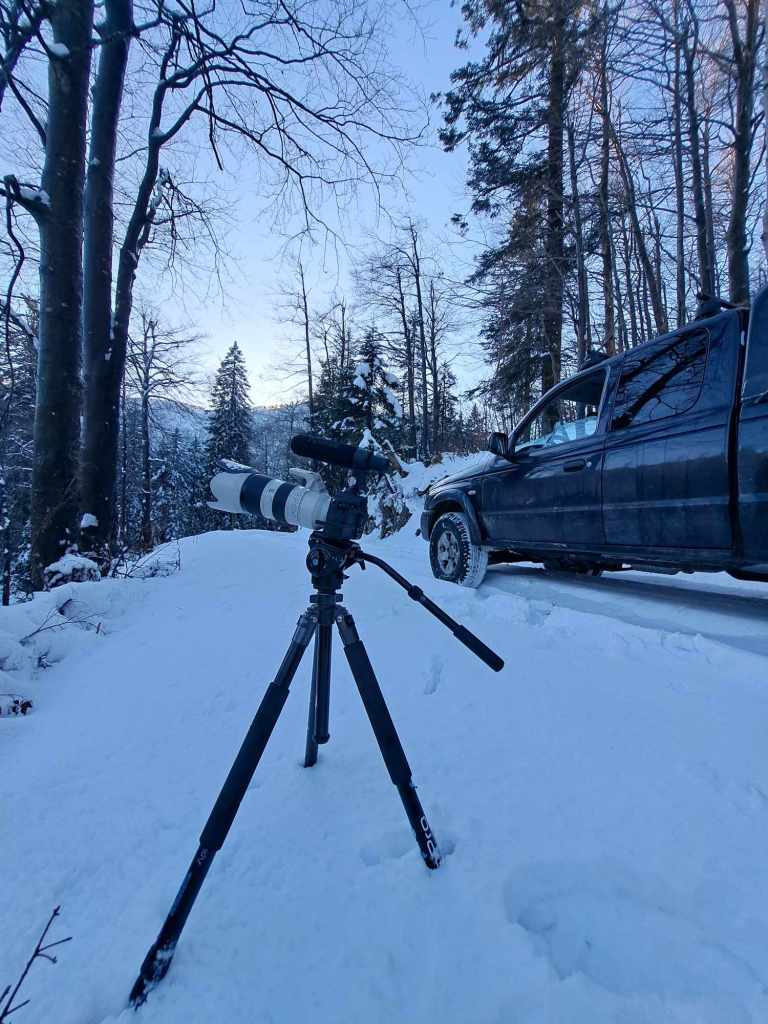 miha tratnik bajc filming in winter with camera and pickup